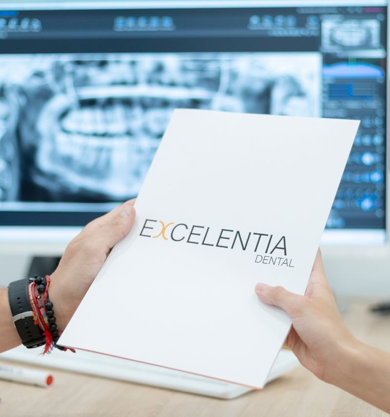 Primera visita para cirugía oral en Madrid en clínica dental especializada